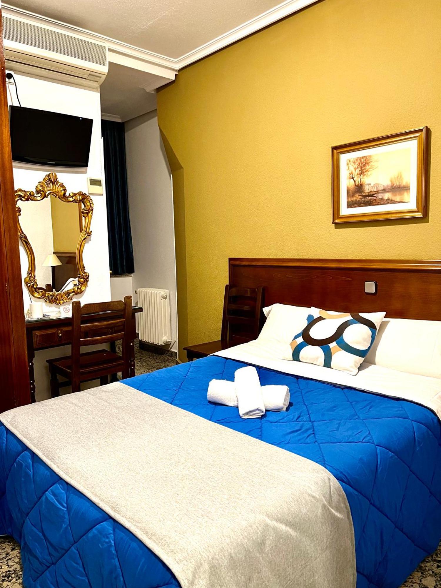 Hostal Sonsoles Madrid-Centro Extérieur photo