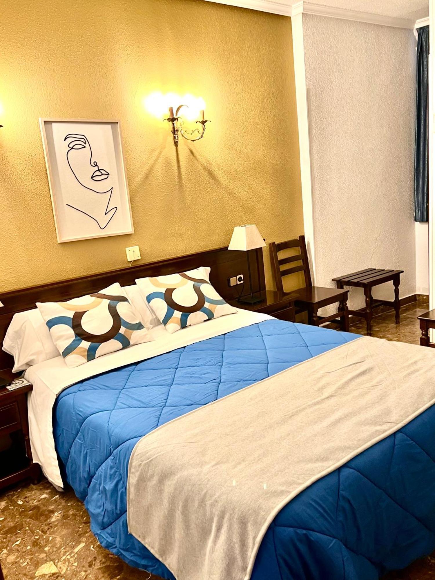 Hostal Sonsoles Madrid-Centro Extérieur photo