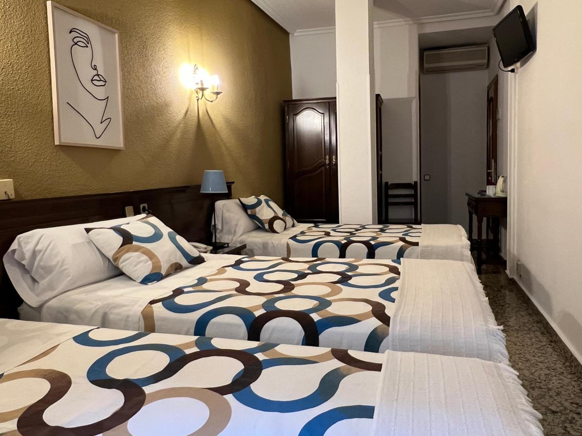 Hostal Sonsoles Madrid-Centro Extérieur photo