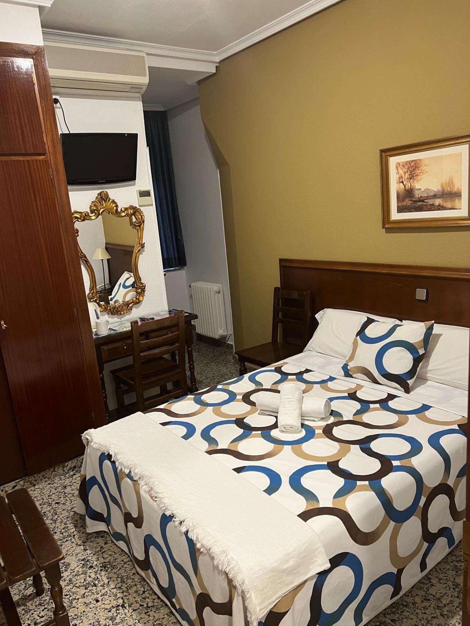 Hostal Sonsoles Madrid-Centro Extérieur photo